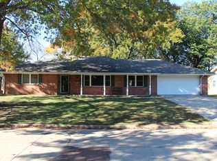 1319 Harris Dr, Bartlesville, OK 74006
