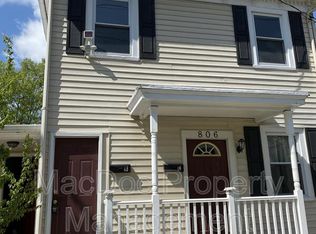 806 Weedon St APT B, Fredericksburg, VA 22401