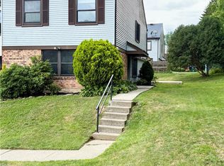 1726 Saratoga Ct S, Allentown, PA 18104