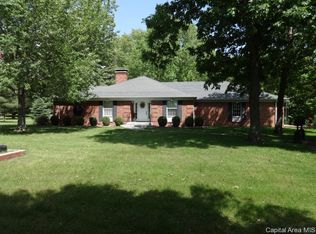 772 Water Tower Rd, Jacksonville, IL 62650