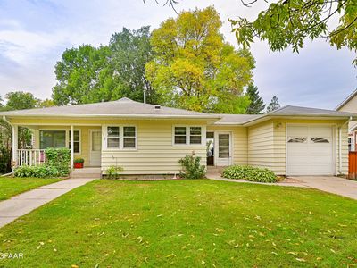 1518 Walnut St, Grand Forks, ND, 58201