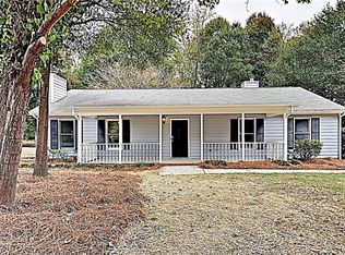 8017 Heatherdale Ct, Charlotte, NC 28212