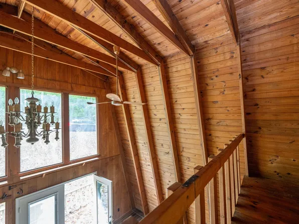1825 Lewis Mine Rd, Signal Mountain, TN 37377