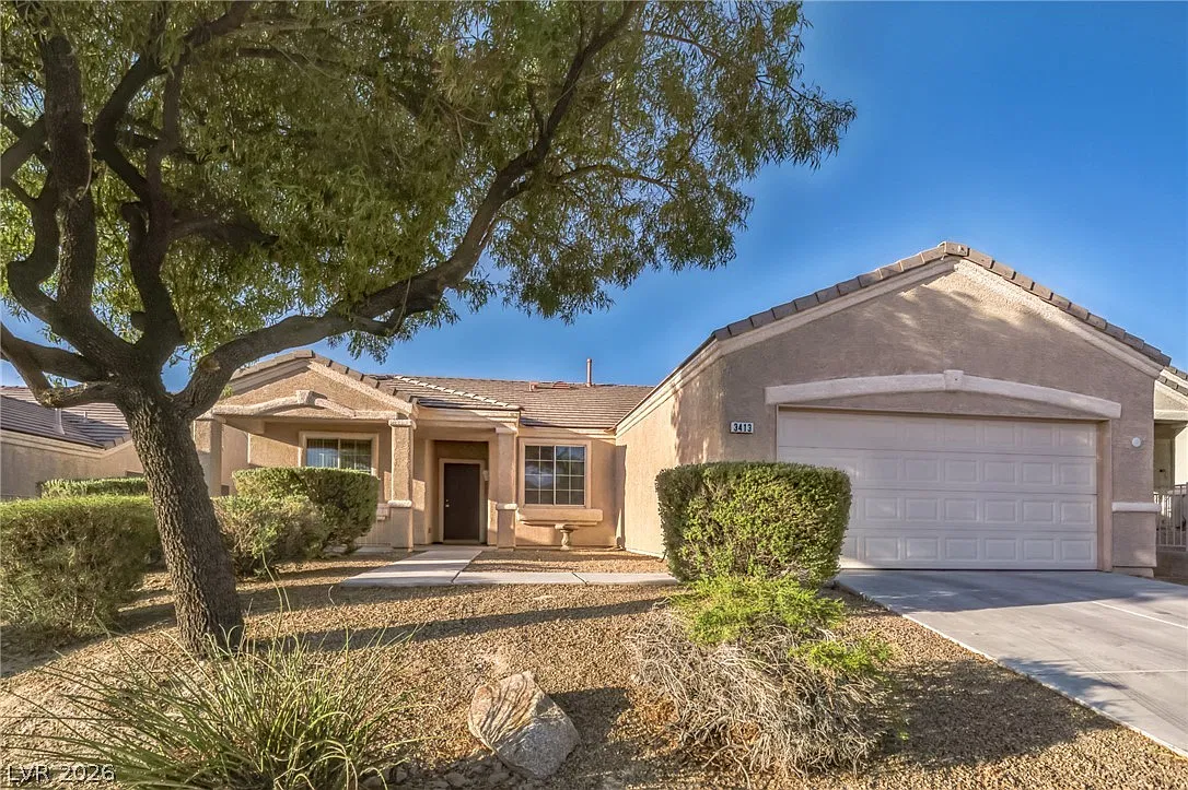 4 bed, 2.0 bath, 1846 sqft, $2,340 — Photo 1