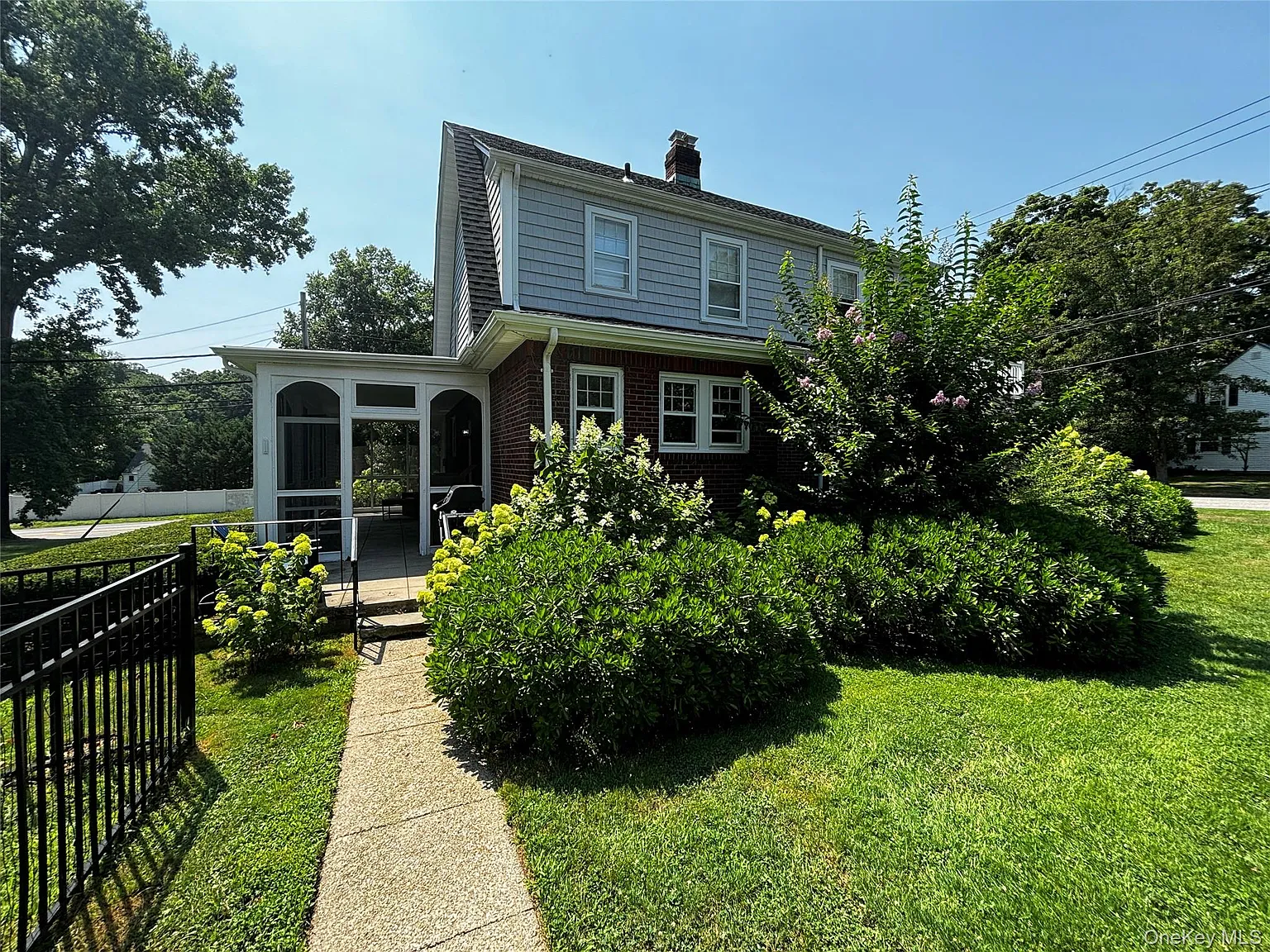 3 bed, 1.5 bath, $6,500 — Photo 1