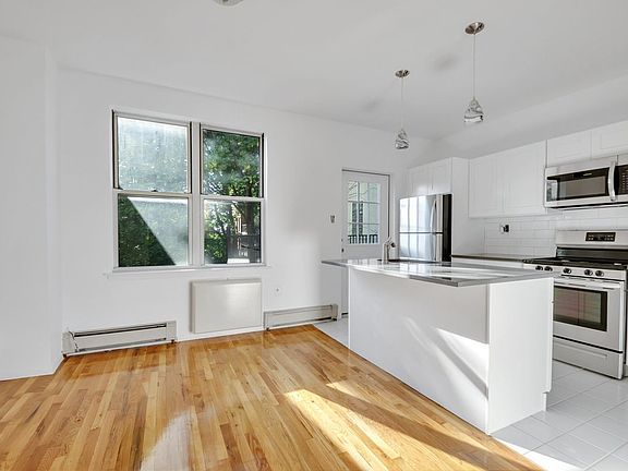 2nd image of 462 6th Ave #2