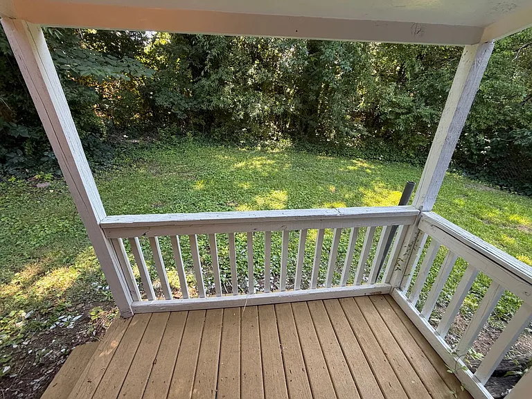 605 Grant Ave — Photo 14
