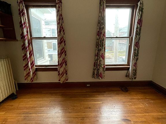 Bedroom 1 or living room