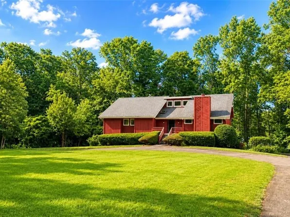 7930 Sweetwater Dr, Douglasville, GA 30135