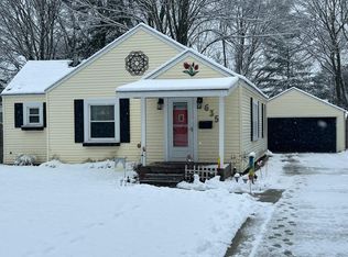 635 Four Mile Rd NE, Grand Rapids, MI 49525