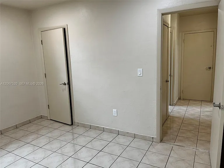 3351 SW 18th St — Photo 45