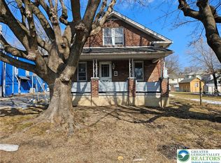 221 E Prospect St, Nazareth, PA 18064