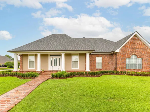 101 Regency Ln, Houma, LA 70360
