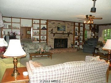3rd image of 1015 Bailey Ct