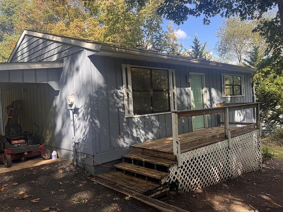 1st image of 434 Hollow Hill Rd