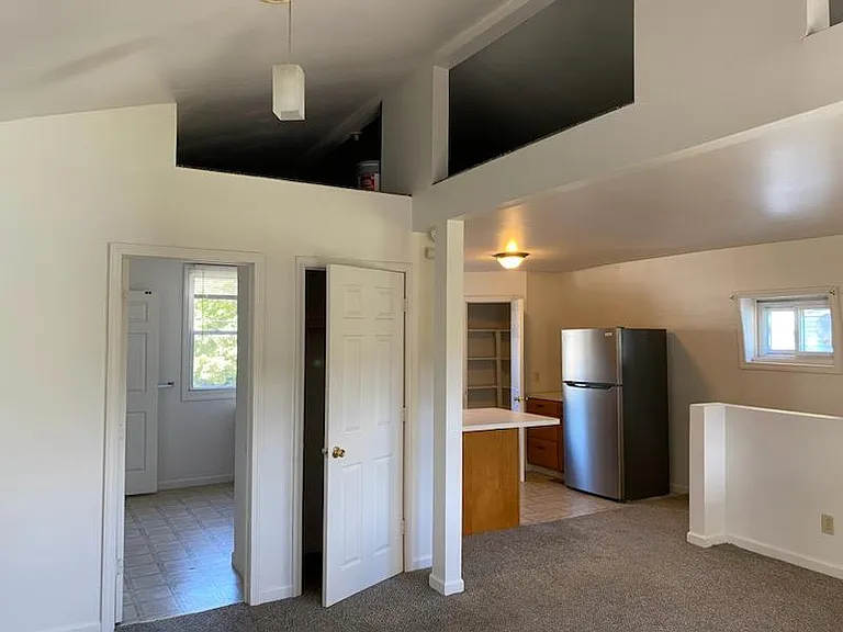 22 Van Buren St #3 — Photo 2