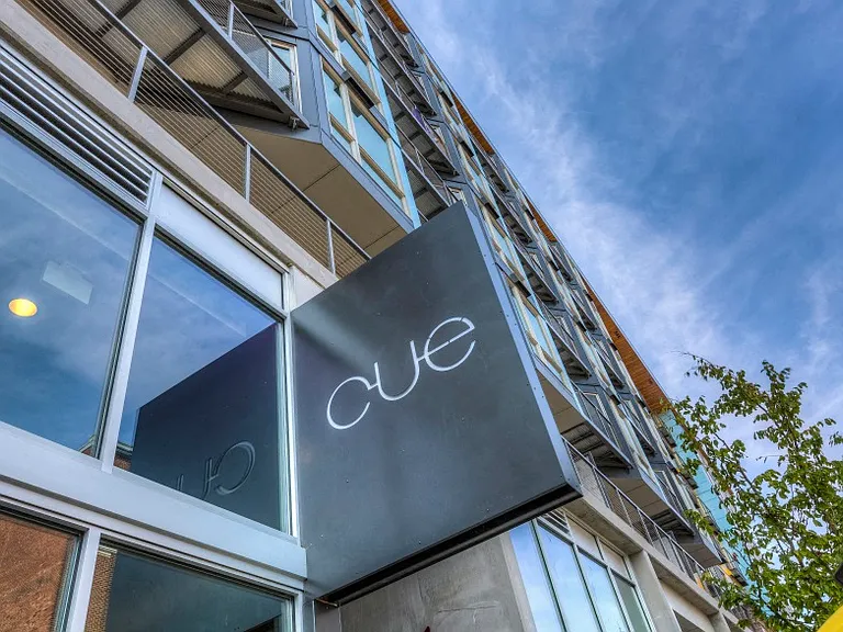 The Cue — Photo 21