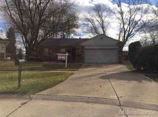 8986 Hackberry Ave, Plymouth, MI 48170