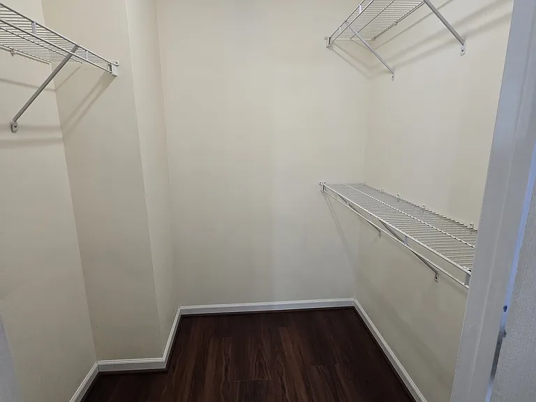 106 Parkerson Ln — Photo 10