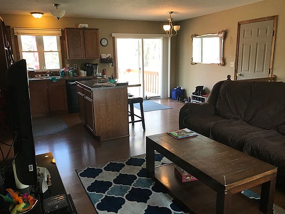 Living Room/Kitchen