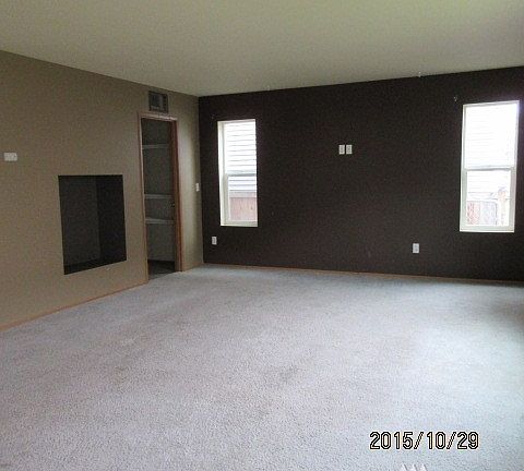 2nd image of 10016 Tahoma Ct SE