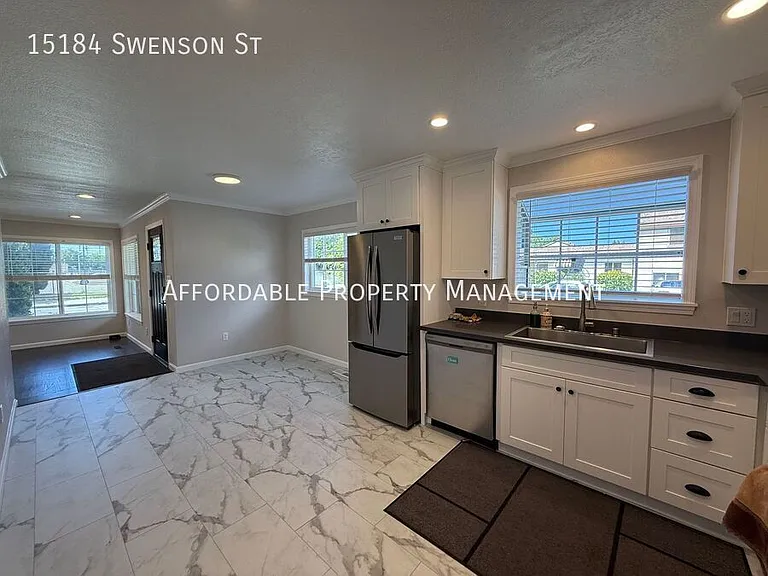 15184 Swenson St — Photo 13