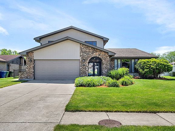 2nd image of 14443 S Pheasant Ln