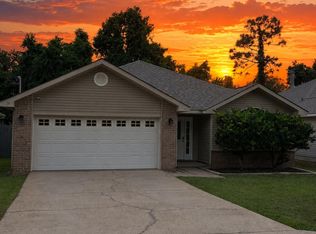 38 Howard St, Niceville, FL 32578