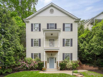 20 Lakeside Drive, Centerport, NY, 11721