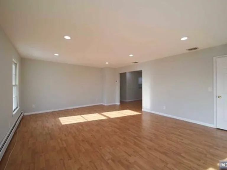 830 Elizabeth St #2 — Photo 6
