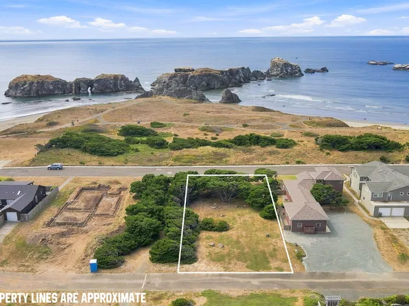 (undisclosed Address), Bandon, OR 97411