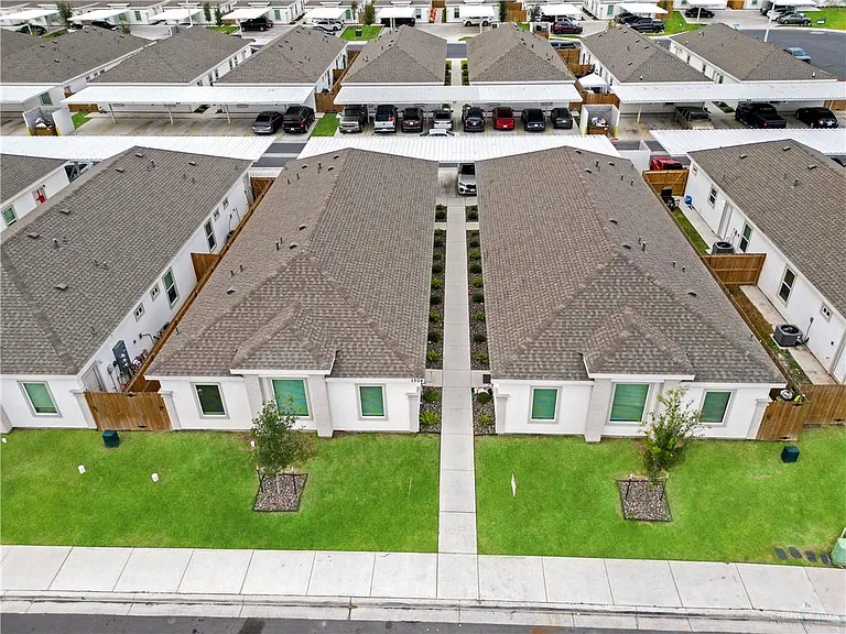 1217 Sucre Dr #4 — Photo 4
