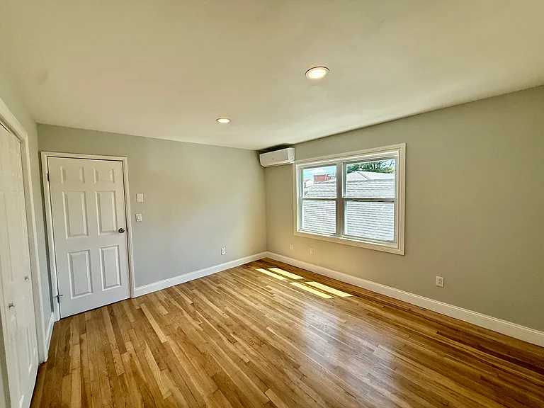 10 Elmwood St #12 — Photo 22