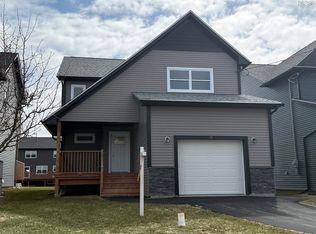 19 Brick Ln, Halifax, NS B3P 0G4