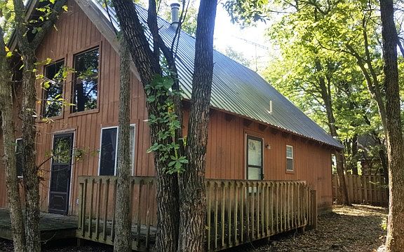 2nd image of 86 Beechwood Ln