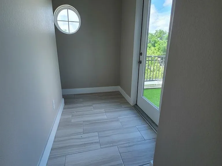 2705 Kennedy St — Photo 29
