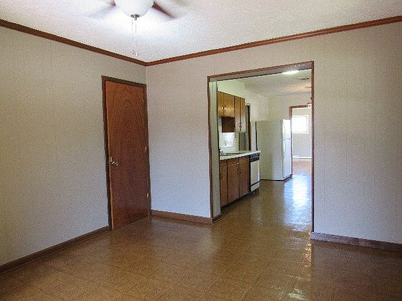 3rd image of 1305 Westover Dr