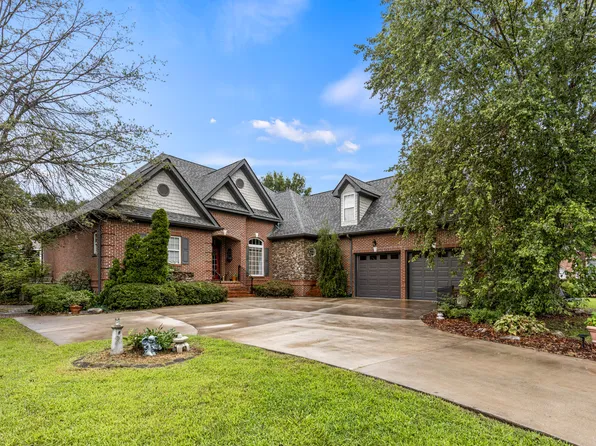 8355 Rambling Rose Dr, Ooltewah, TN 37363