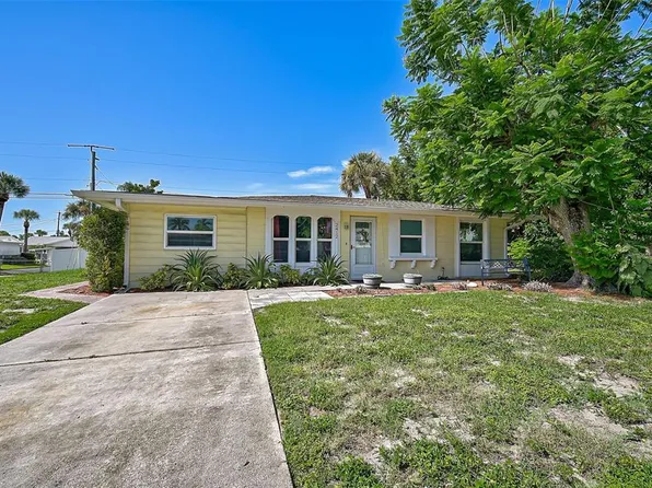2412 Clark Ave, Bradenton, FL 34207