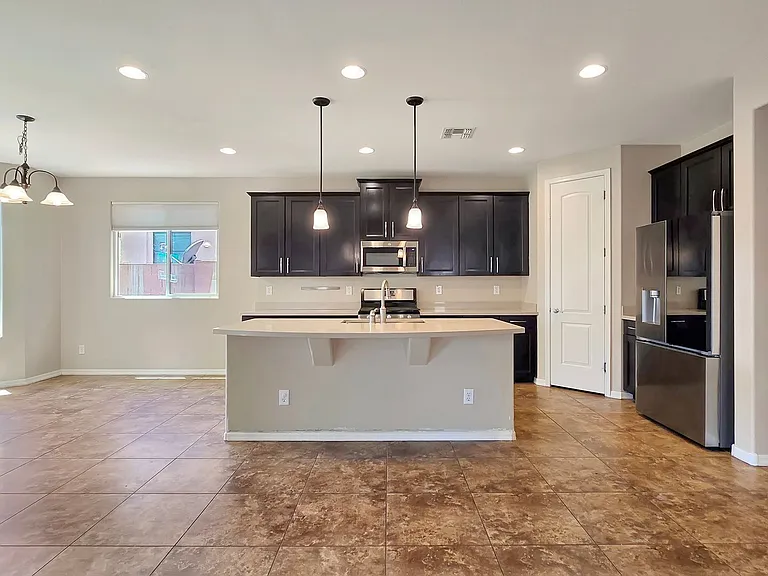 20737 W Valley View Dr — Photo 13