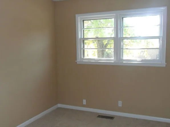 2818 Gus Grissom Dr NW, Huntsville, AL 35810