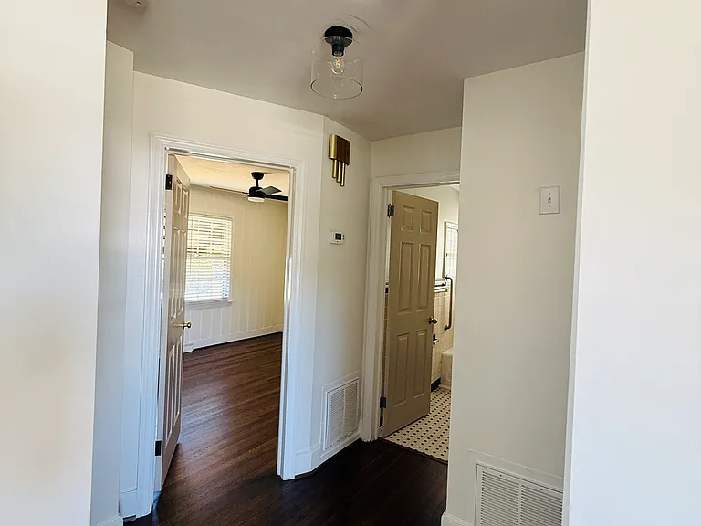 3146 Pleasant Ridge Rd — Photo 6