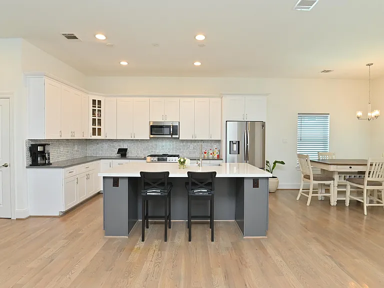 1117 W 16th St #C — Photo 25