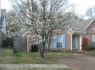 9288 Grove Manor Dr, Cordova, TN 38016