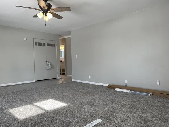 600 Sara St, Junction City, KS 66441