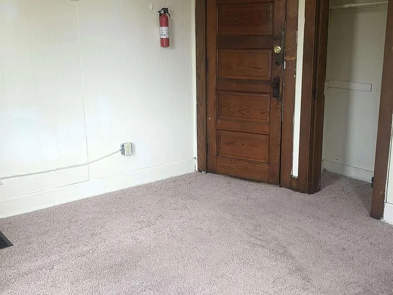 423 S Fess Ave — Photo 21