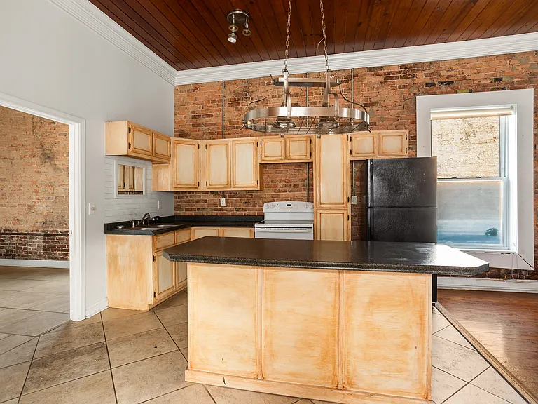 1016 Noble St #A — Photo 15