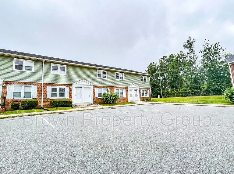 2105 Grand Prix Dr #E — Photo 1