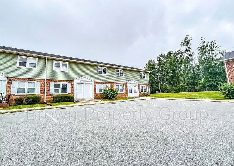 2105 Grand Prix Dr #E
