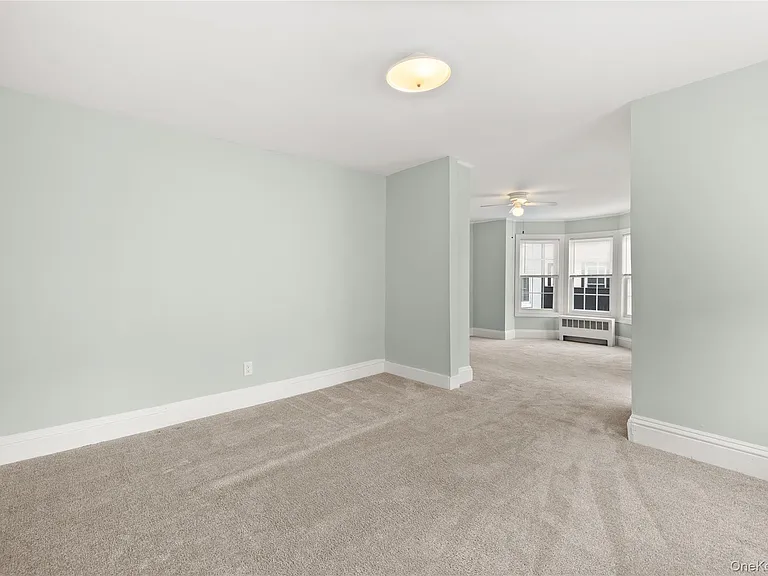 10 Dale Dr #1 — Photo 6